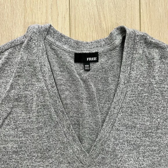 Wilfred Free V Neck Sweater Top - Baggy fit (fits XS and S) - Picture 3 of 5